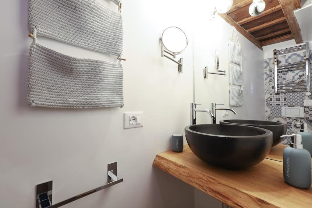 Cozy Loft Navigli, Close To Duomo And Bocconi - Italy Flat Vacation ミラノ エクステリア 写真