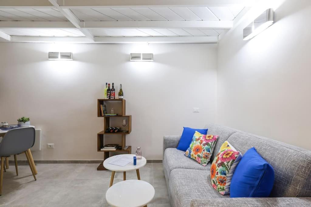Cozy Loft Navigli, Close To Duomo And Bocconi - Italy Flat Vacation ミラノ エクステリア 写真