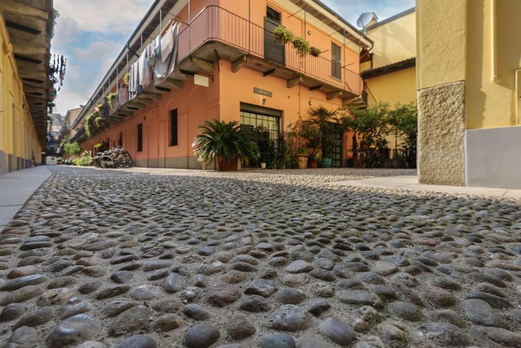 Cozy Loft Navigli, Close To Duomo And Bocconi - Italy Flat Vacation ミラノ エクステリア 写真